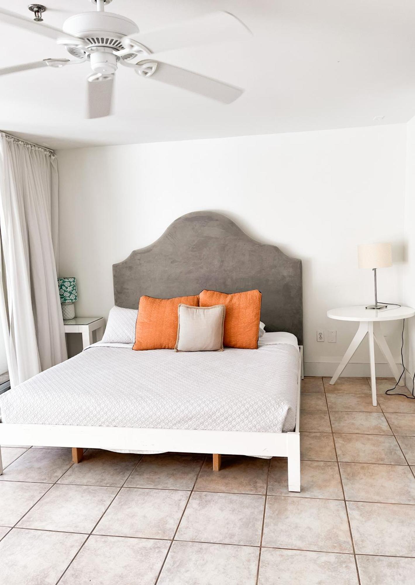 Castle Pavillon 8 Beachfront - Private Beach Access Loft With 2-Story, Pool, Tennis, Free Parking Access 迈阿密海滩 外观 照片